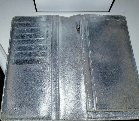 SOLD Chanel RARE Python Long Wallet - Picture 3 of 8